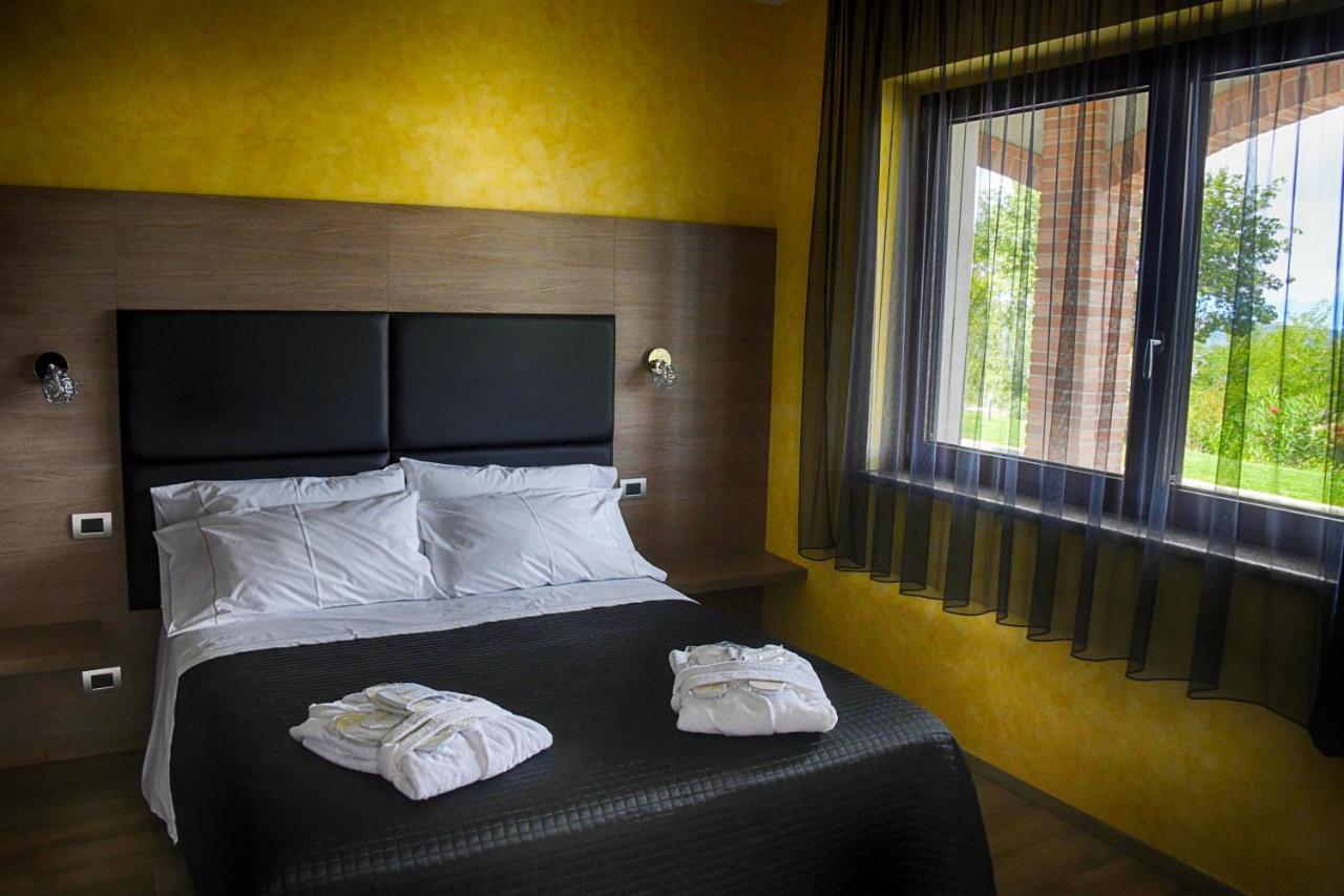 הוילה Diano dʼAlba Casa Castella - Adults Only - Langhe מראה חיצוני תמונה