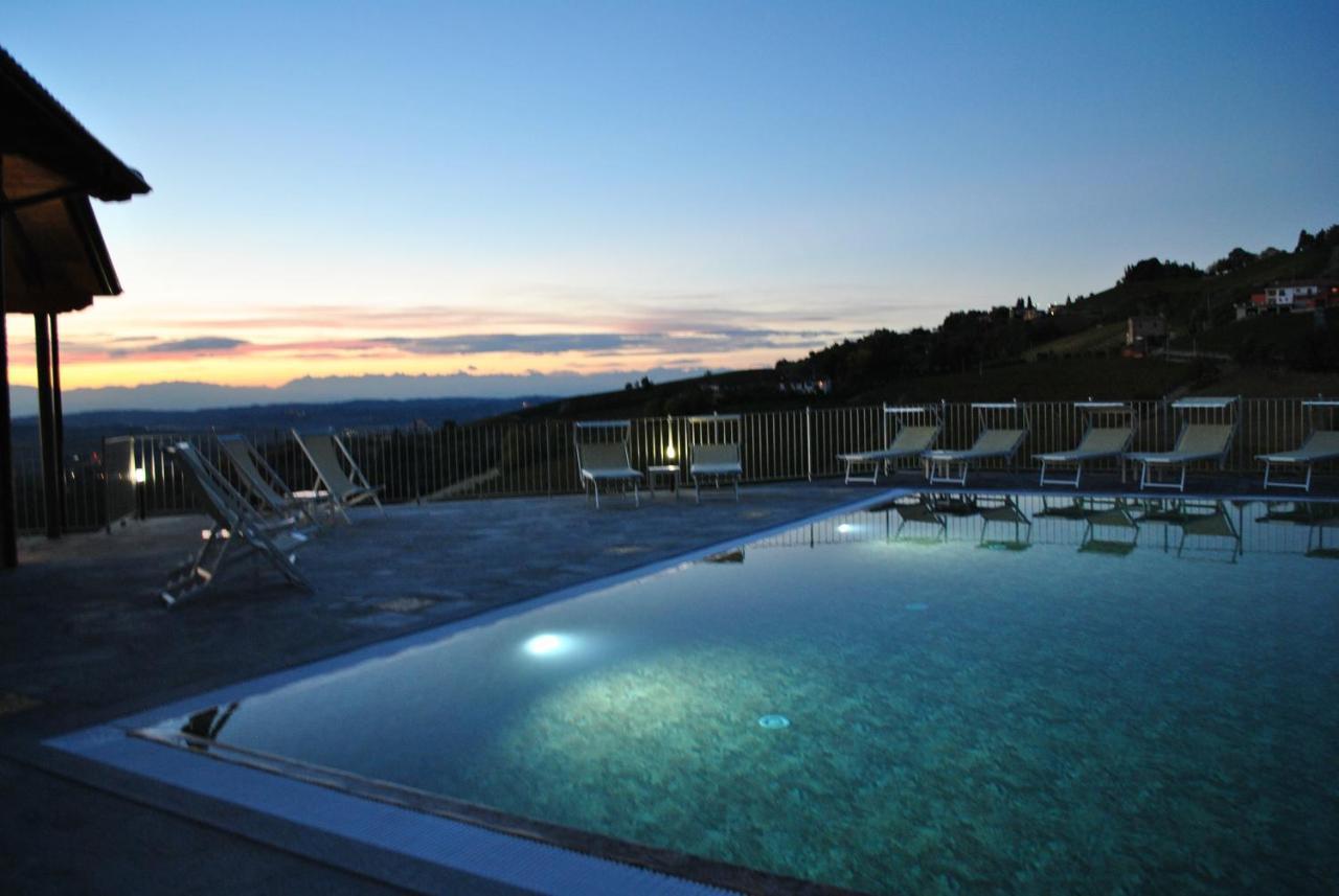 הוילה Diano dʼAlba Casa Castella - Adults Only - Langhe מראה חיצוני תמונה