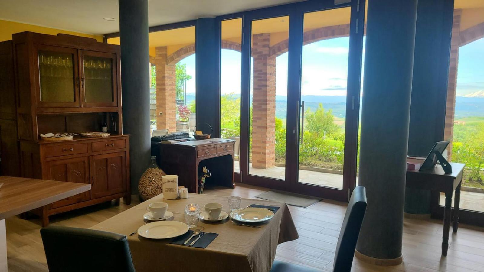 הוילה Diano dʼAlba Casa Castella - Adults Only - Langhe מראה חיצוני תמונה