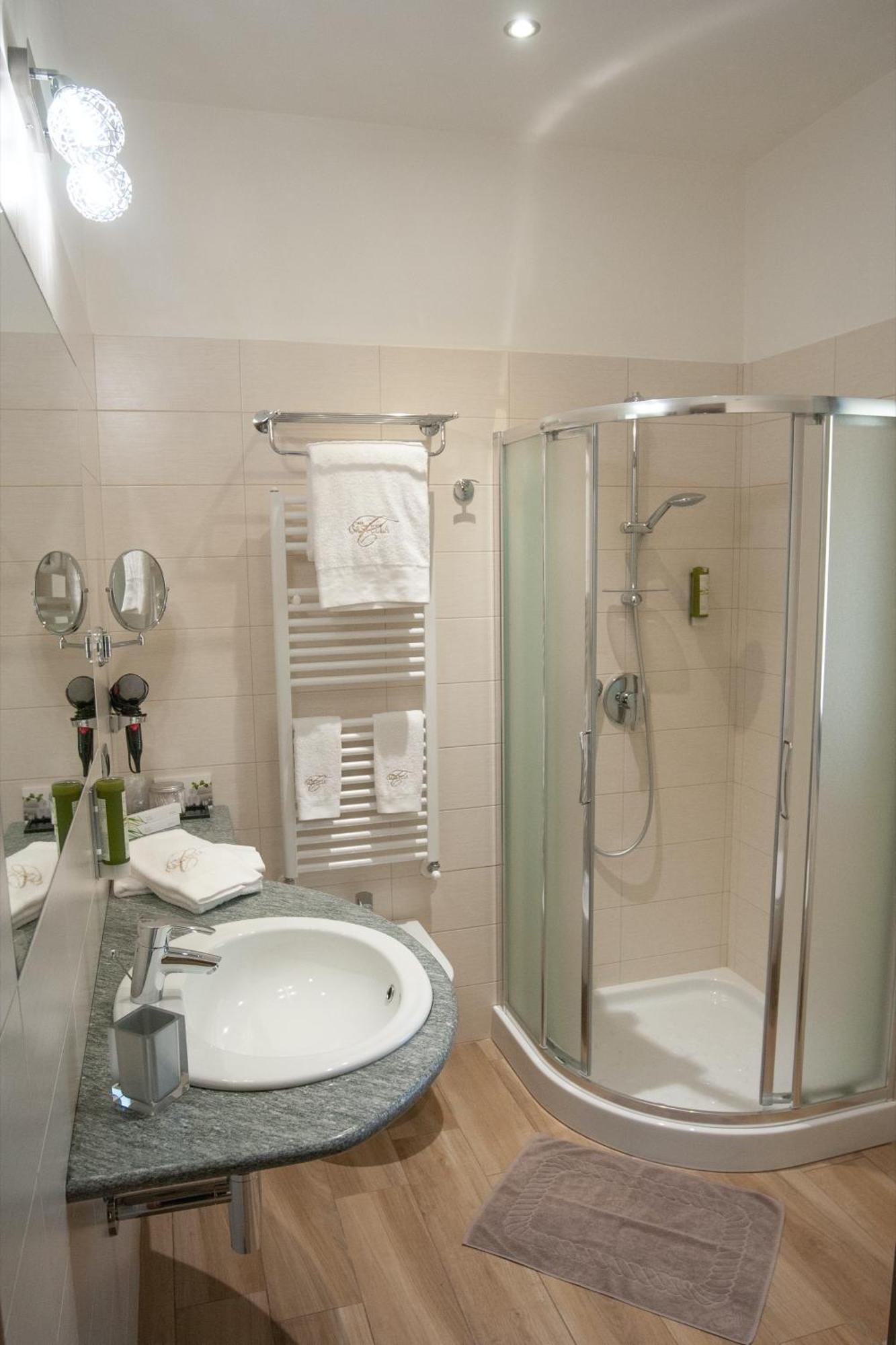 הוילה Diano dʼAlba Casa Castella - Adults Only - Langhe מראה חיצוני תמונה