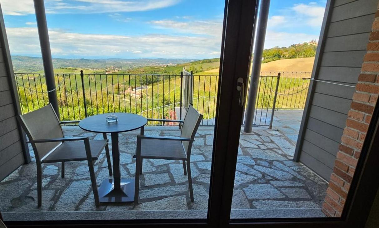 הוילה Diano dʼAlba Casa Castella - Adults Only - Langhe מראה חיצוני תמונה