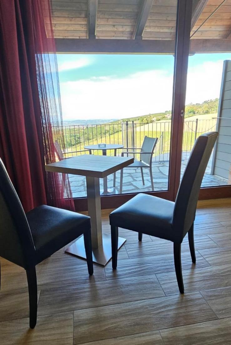 הוילה Diano dʼAlba Casa Castella - Adults Only - Langhe מראה חיצוני תמונה