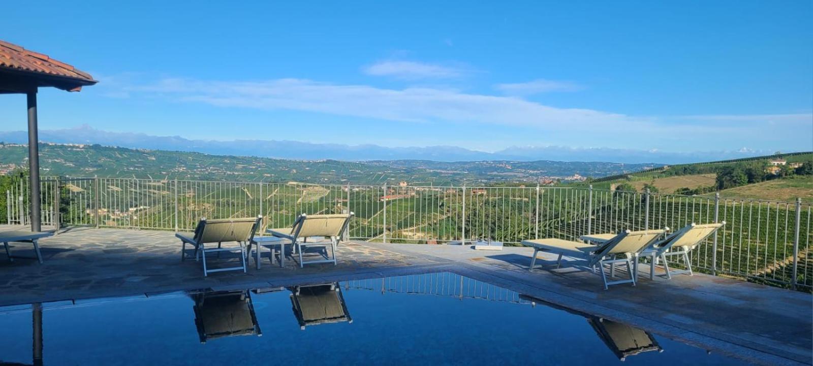 הוילה Diano dʼAlba Casa Castella - Adults Only - Langhe מראה חיצוני תמונה